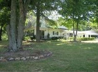 11454 Eagle Dr, Neosho, MO 64850