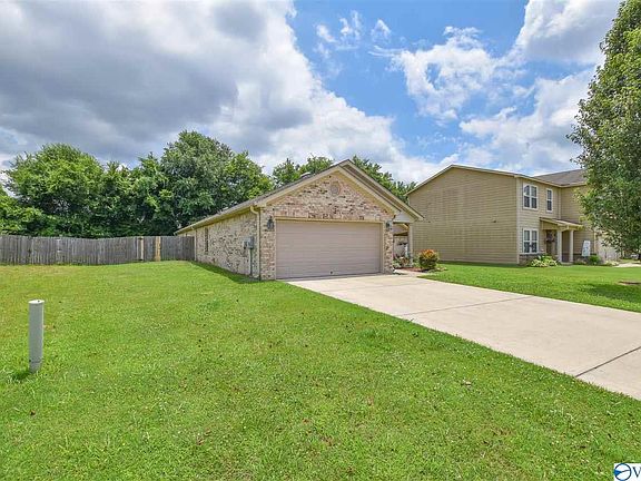 5th image of 189 Bermuda Lakes Dr