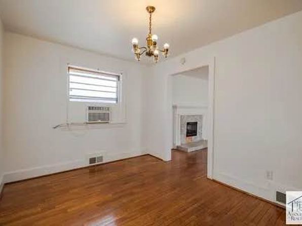 806 Hundley St