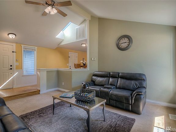 4th image of 8008 199th Avenue Ct E