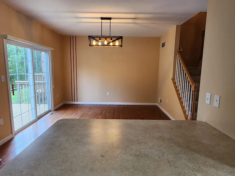 10528 Forest Hill Dr — Photo 15
