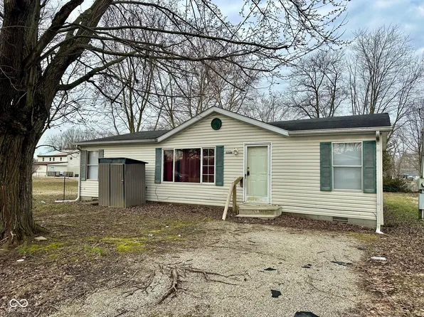 1230 Wade St, Austin, IN 47102