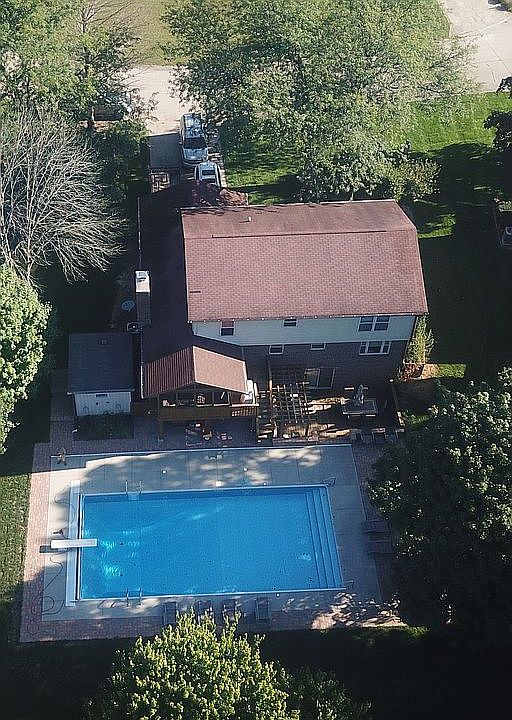 1st image of 8823 Deer Run Ct