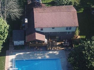 8823 Deer Run Ct, Indianapolis, IN 46256