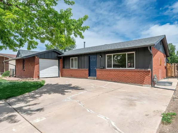 30 Ames Street, Lakewood, CO 80226