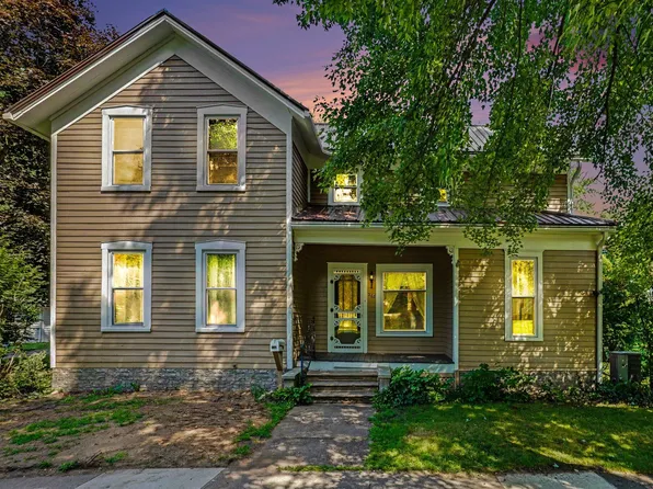 265 E 4th St, Constantine, MI 49042