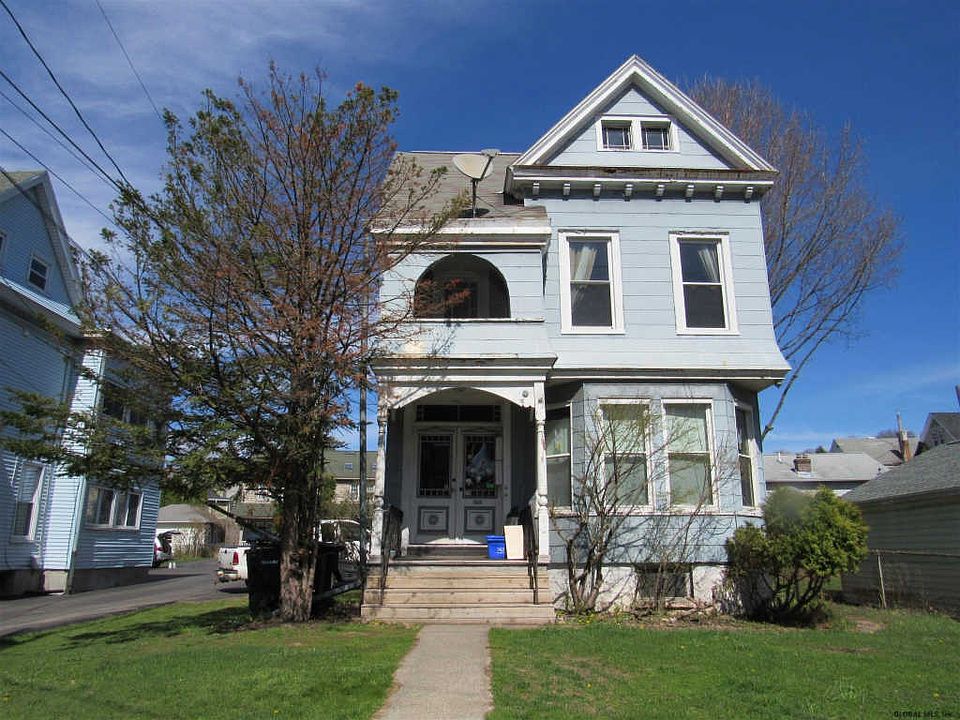 1st image of 231 Pawling Ave