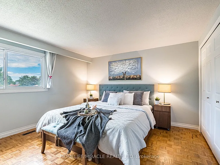 2335 Council Ring Rd — Photo 32
