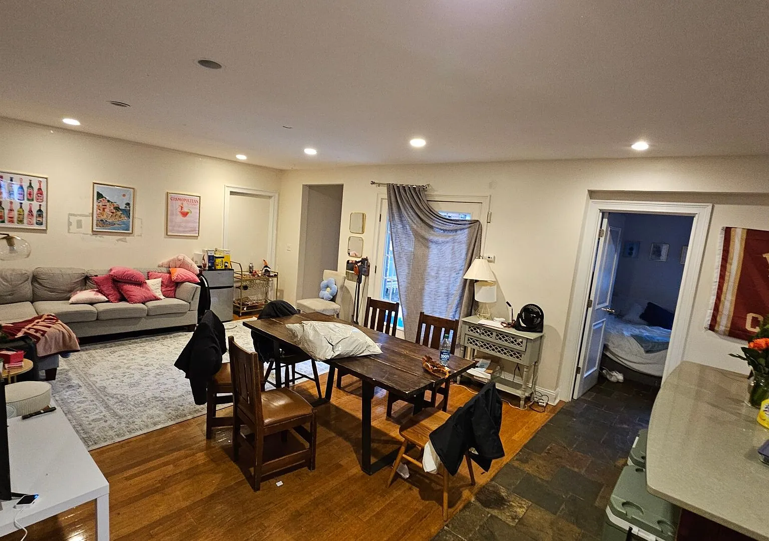 Modern Gem near BC Campus! Short Walk? Spacious, Sunny and Professionally managed. Parking Avail ... — Photo 3