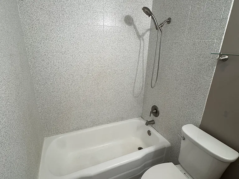 11420 Faye Ave NE — Photo 3