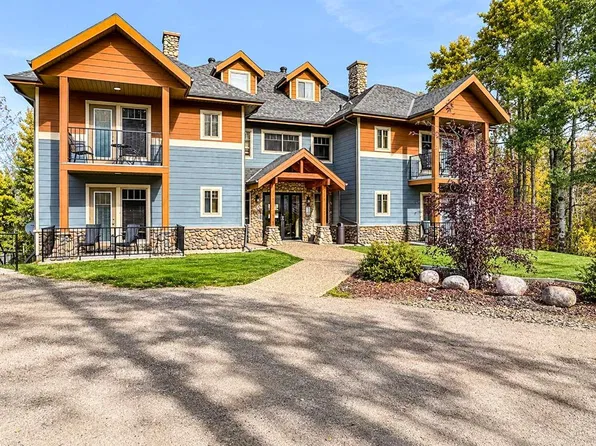 401 4th St S #501 & 502, Empress, AB T0J 1E0