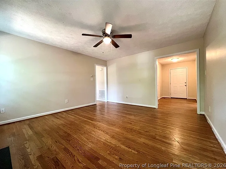715 Ashburton Dr — Photo 9