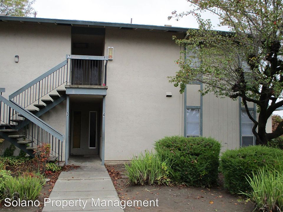 1st image of 1925 Grande Cir APT 11