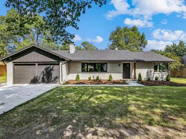 436 S Waverly Dr, Wichita, KS 67218