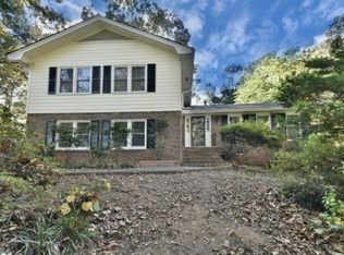 695 Hickory Ridge Rd SW, Lilburn, GA 30047