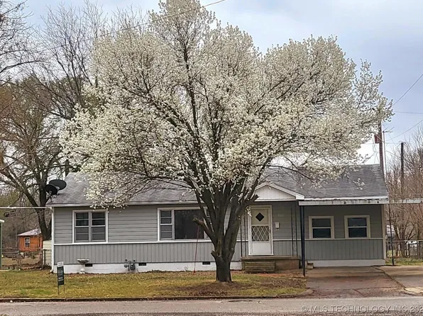 806 W 5th St, Pawhuska, OK 74056