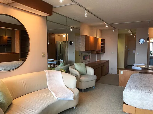 Rented by Realty Group International | media 25