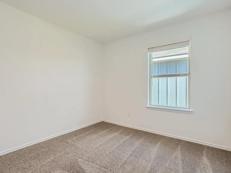 1608 Holly Lake Dr — Photo 20