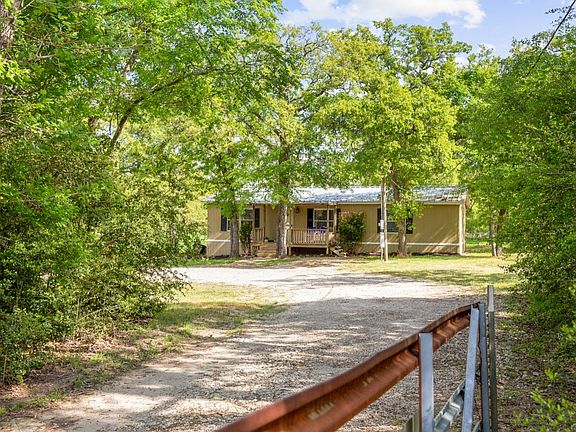 5th image of 15538 Autumn Oaks Ln