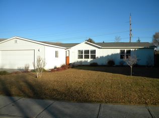 538 Newport Plz, East Wenatchee, WA 98802