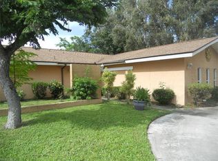 867 Xavier Ave N, Fort Myers, FL 33919