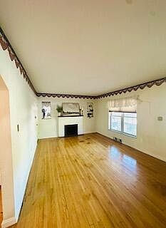 5th image of 4522 Carroll St