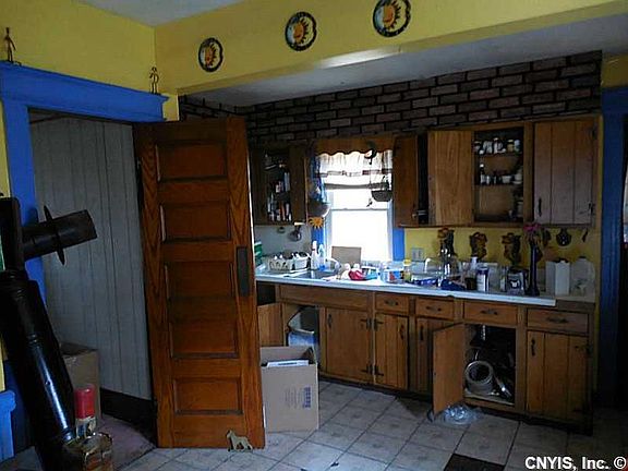 5th image of 228 McKinley Ave