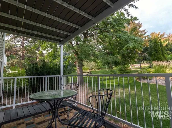 408 W Village Ln, Boise, ID 83702