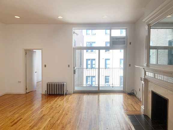 2nd image of 41 W 85th St #3B1