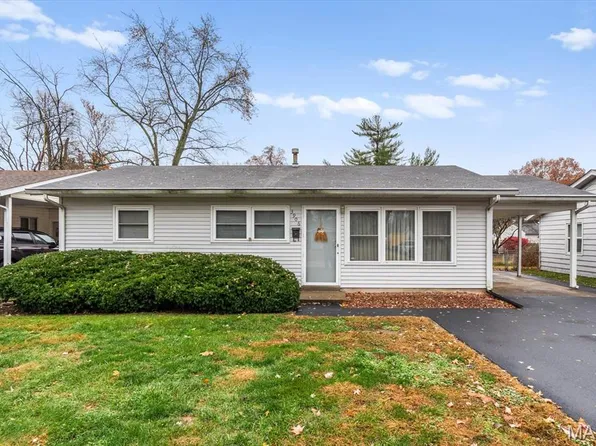 3906 Memorial Dr, Belleville, IL 62226