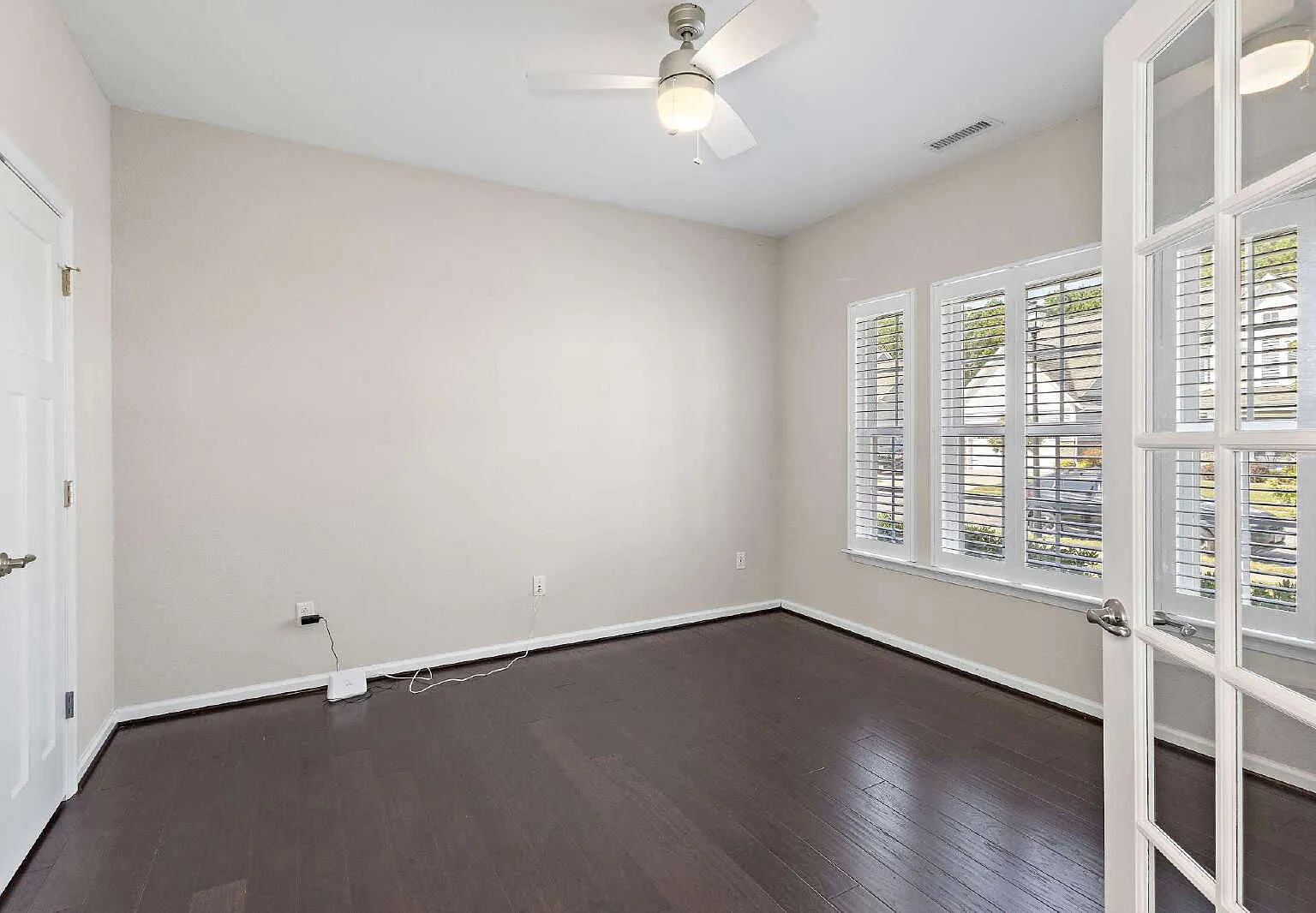 5 bed, 3.5 bath, 3100 sqft, $3,500 — Photo 3