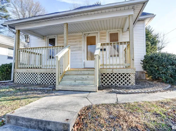 600 S Cherokee St, Taylorville, IL 62568