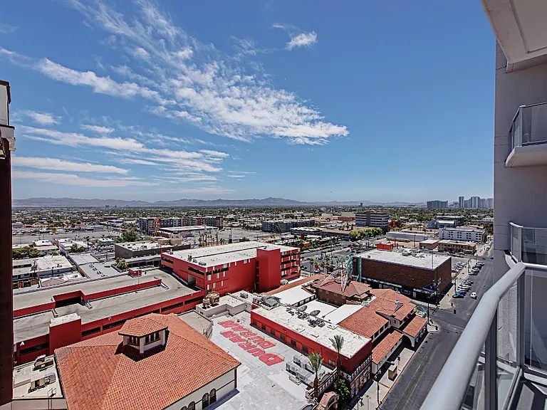 150 Las Vegas Blvd #1513 — Photo 33