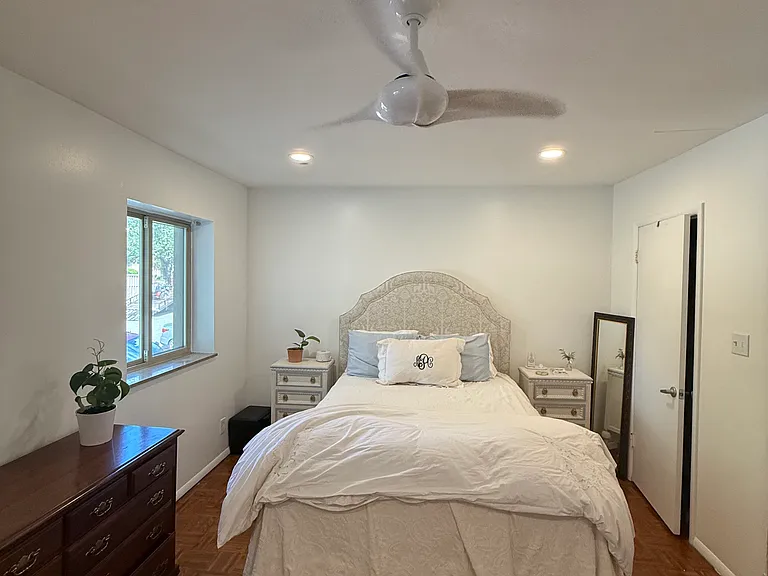 3636 Taliluna Ave #219 — Photo 10