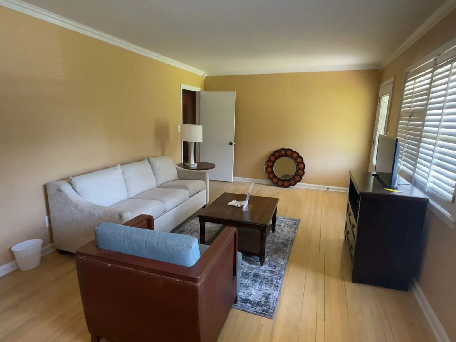 3 bed, 2.5 bath, 2100 sqft, $2,600 — Photo 4