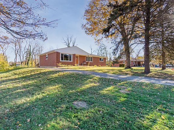 3rd image of 4740 Vicbarb Ln