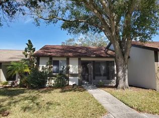 2303 Bancroft Cir N APT E, Palm Harbor, FL 34683