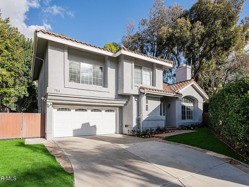 1st image of 754 Bellagio Ct
