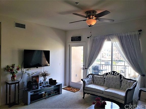 5th image of 319 Riverpark Blvd Unit 202