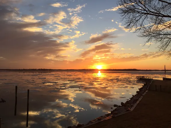 3724 Ramsgate Dr, Annapolis, MD 21403