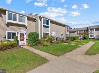 290 Hilltop Ln #J-24, Annapolis, MD 21403