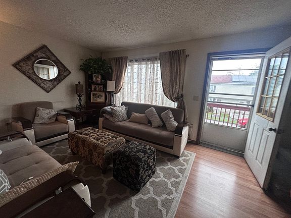 3rd image of 20 Six Rice Ln