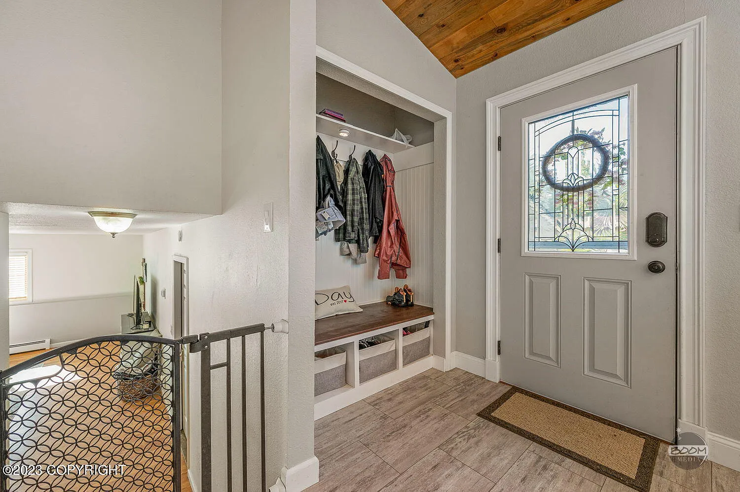 3 bed, 1776 sqft, $3,200 — Photo 2