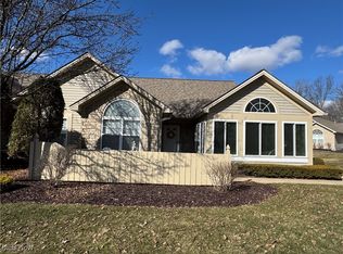 1803 Timberline Dr, Columbiana, OH 44408