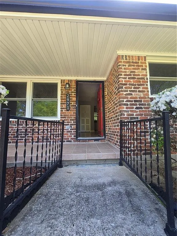 Building Photo - 2971 Belaire Cir
