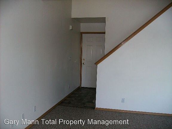 3rd image of 501/503 S Laguna Dr