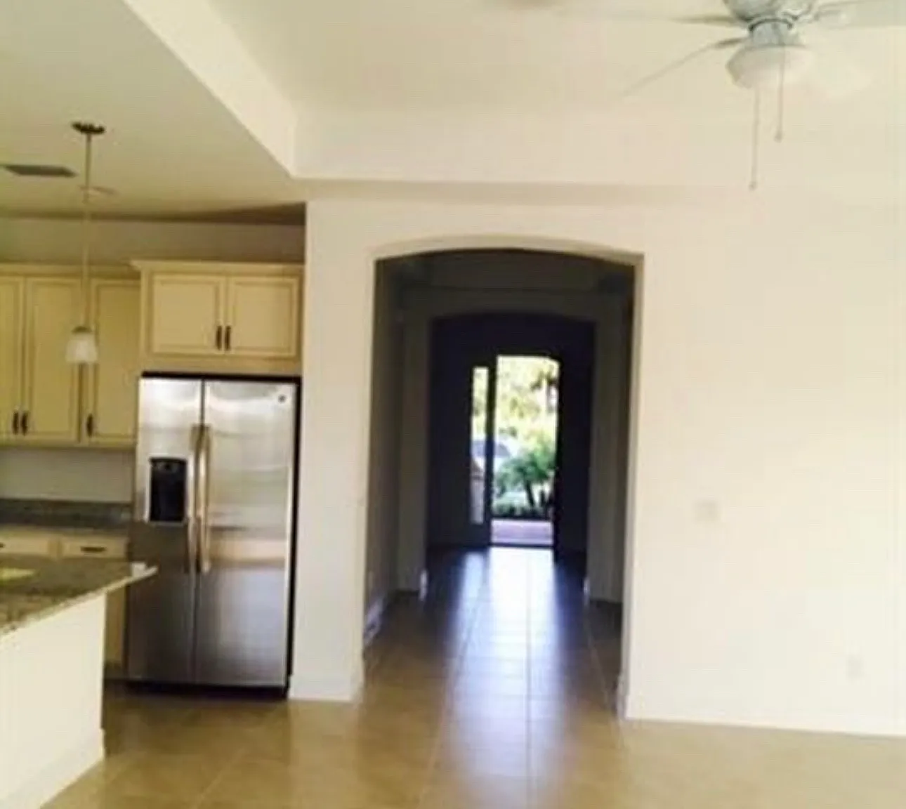 3 bed, 1983 sqft, $3,800 — Photo 4