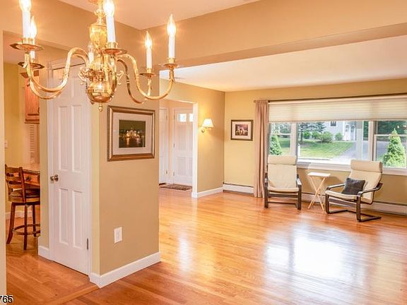 4th image of 26 Sweetman Ln