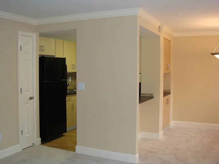 Quality Hill Apartments — Photo 14