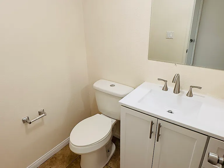 44035 Rodin Ave — Photo 10